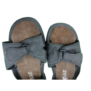 Verdienste beker grote sandalen