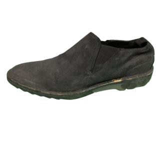 Mocassins é o traje do coletor nacional