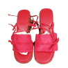 Hooves proto-creativos con tacones offset