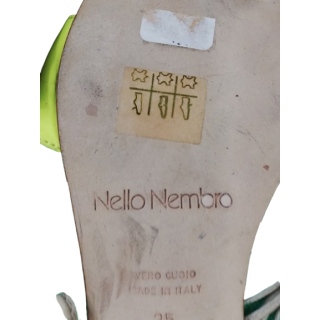 Sandálias Nello Nembro Amarelo fluorescente