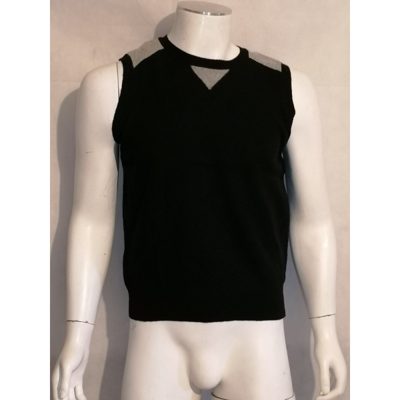 Suéter Balajo Modelo sin mangas negro. 022062 90107-00
