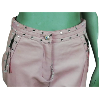 Dames dragen Charillon lederen broek