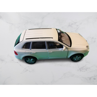 Porsche Cayenne Collector 2003 Wit Ref 42824