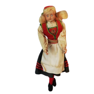 Muñeca regional, años popular 1960/1970 Ref. P17