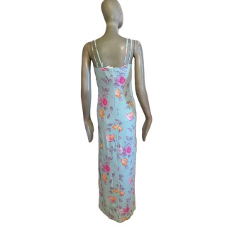 Belo vestido longo Clips More Coletor