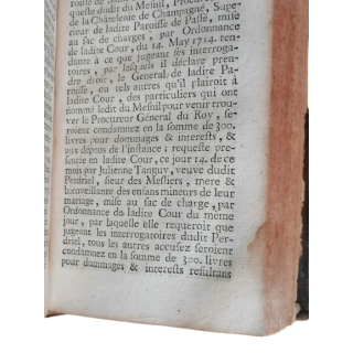 Altes Buch 1731 - Siedlungsverhaftungen des Parlaments der Bretagne - 3 ° -Daten