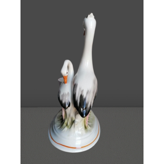Peça de porcelana decorativa rara - garças estilizadas - início do século XX - 33 cm