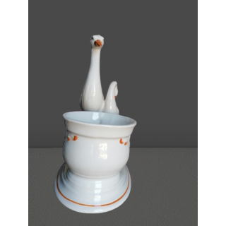 Pieza de porcelana decorativa rara - garzas estilizadas - principios del siglo XX - 33 cm