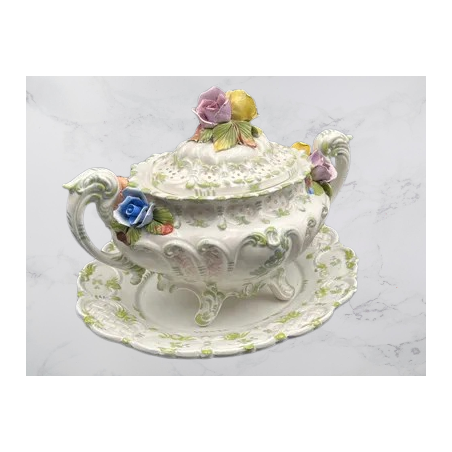 Tureen italiano in Slip - Val del Brenta - Decorazione floreale in rilievo - Autentica terracotta vintage