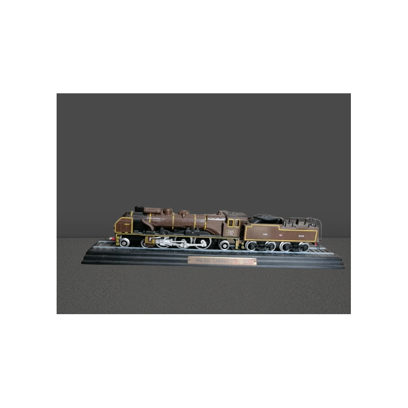 Locomotive Pacific Chapelon Nord sur présentoir 31 cm – échelle 1:87