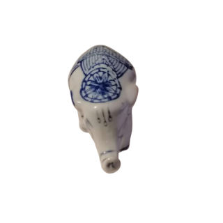 Lot de 5 éléphants en porcelaine bleue et blanche – déco artisanale élégante