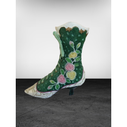 Vintage decorative boot in hand painted porcelain – Green and pink flowers