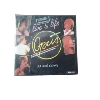 Opus - Live is Life (45T Original France 1984)