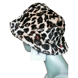 Bob Incopel Jonathan Deatstock en el verdadero cordero leopardo