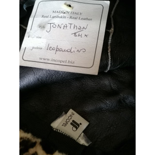 Bob Incopel Jonathan Deatstock en el verdadero cordero leopardo