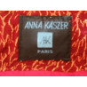 Chaqueta Anna Kaszer París rojo con yugo floral