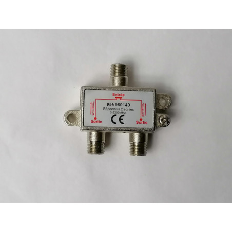 Splitter 2 Uitgangen 5-2300MHz REF 960140