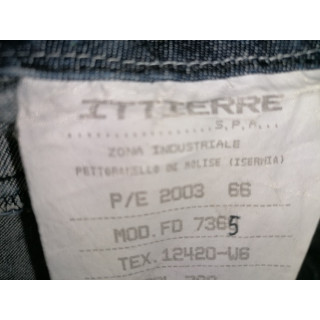 Saia da amostra do criador do vintage