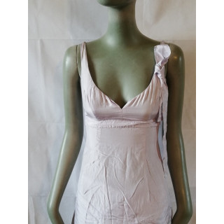 Creación de vestidos ligeros Katharine Hammet London