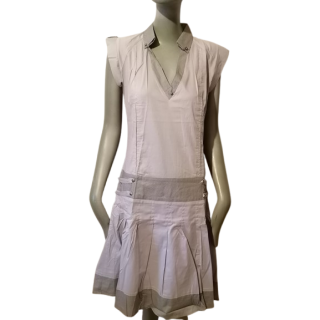 Sovoiz sacudiu o vestido