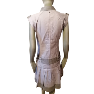 Sovoiz sacudiu o vestido