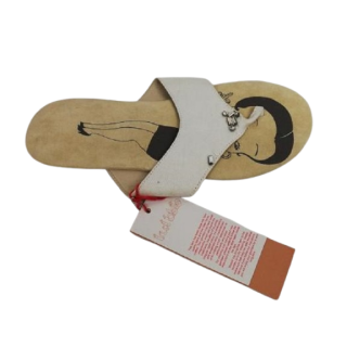 Sandalen Trust Toilette