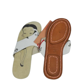 Sandalen Trust Toilette