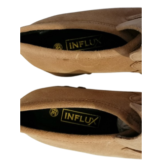 Unzufriedene Mokassins Schuhe