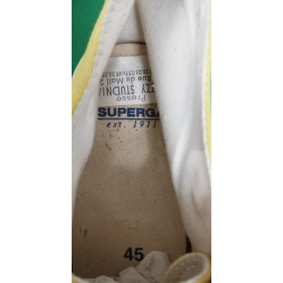 Tenis Superga Lienzo de estilo amarillo